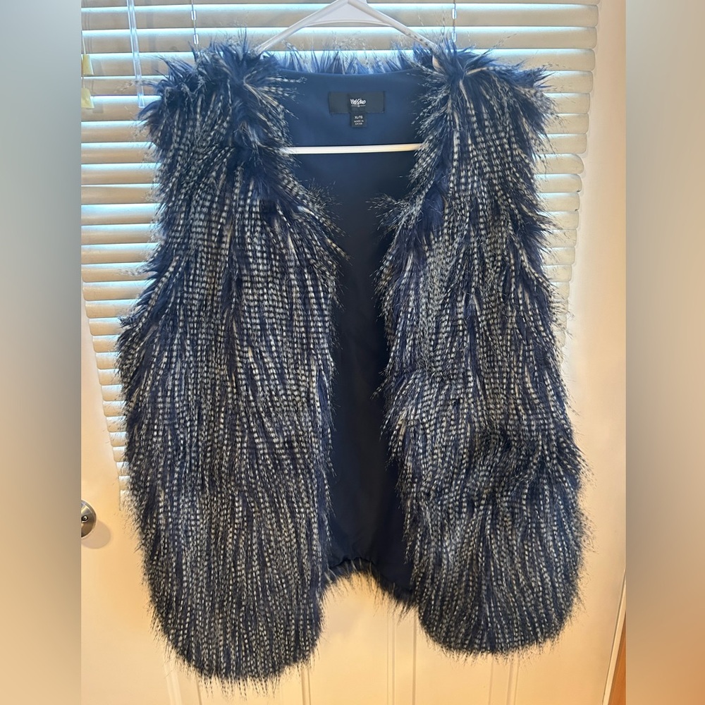 Navy Women’s Vest, XL